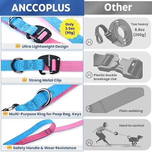 AnccoPlus crossbody dog leash showing the integrated safety control handle for quick pet restraint.