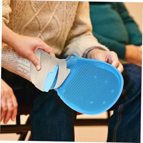 minkissy anti-scratch mitts showing the mesh top for air circulation.