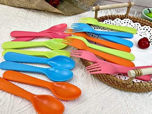 Toddler friendly non-toxic plastic eating utensils by Jawbush