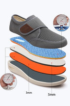 Side profile of youyun wide width sneakers highlighting the air cushion sole.