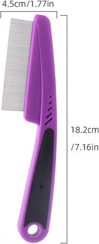 Close up of stainless steel teeth on Yumflan flea comb