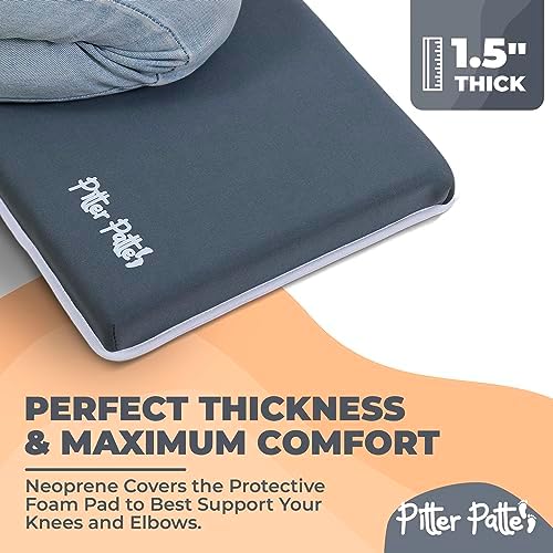 Parent using Pitter Patte bath kneeler and elbow rest set