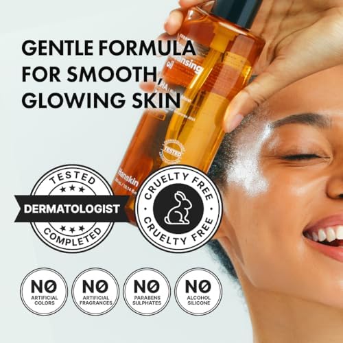 Hanskin moisturizing face cleanser close up
