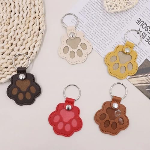 Side profile of pet fur storage keychain with snap button