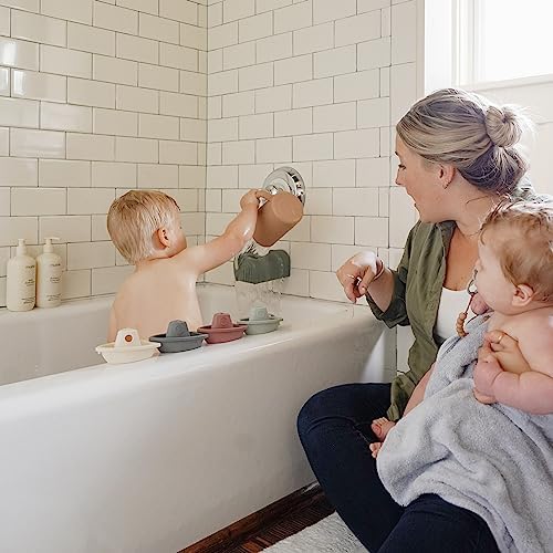 Mushie baby bath accessory for shampoo rinsing