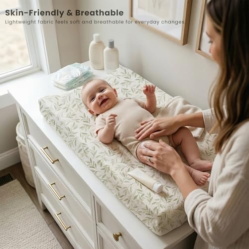 Konssy ultra stretchy diaper changing table sheets close up on green leaf pattern
