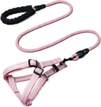 Comfortable foam padded leash handle detail