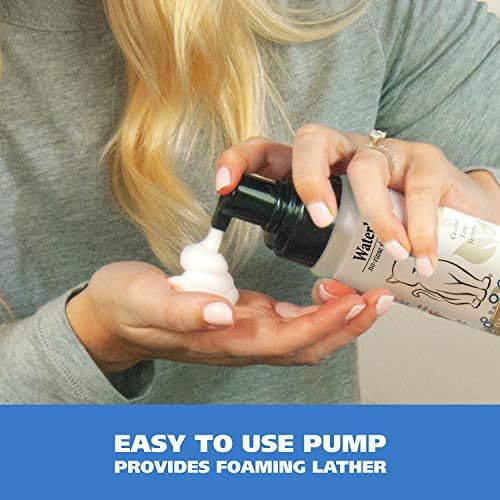 USA imported Wahl waterless pet shampoo for soothing damaged cat skin.