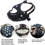 The quick-release buckle and collar attachment loop on the JYHY pet training muzzle.
