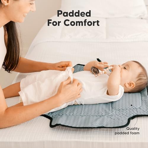 Interior pockets of KeaBabies waterproof changing mat