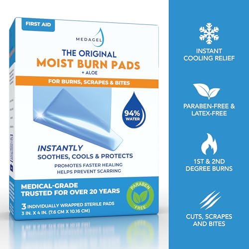 Sterile 2 by 3 inch moist skin care patch with aloe vera for wound protection