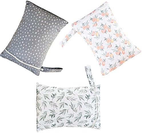 Happy Flute wet bag showing secure zipper closure detail