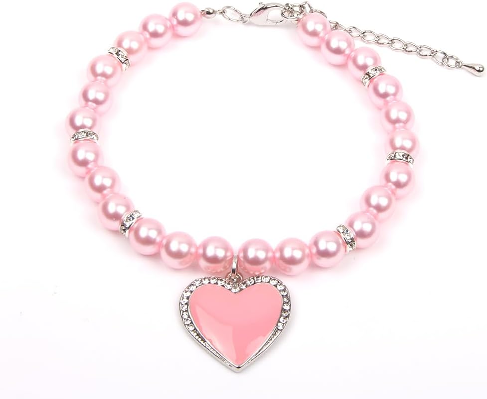 XKSRWE pet pearl necklace collar front view featuring pink rhinestone heart pendant.