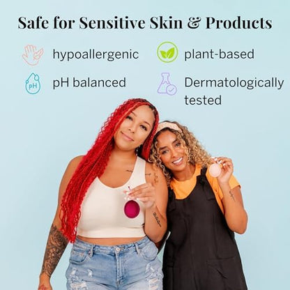 Unscented pH balanced feminine wipes for on the go period care