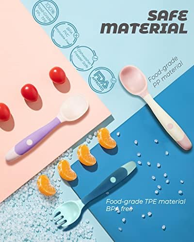 Close up view of the flexible bendable handle on the DF DUALFERV baby self feeding spoon