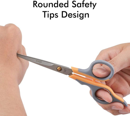 LIVINGO stainless steel dog scissors being used safely around delicate animal paws
