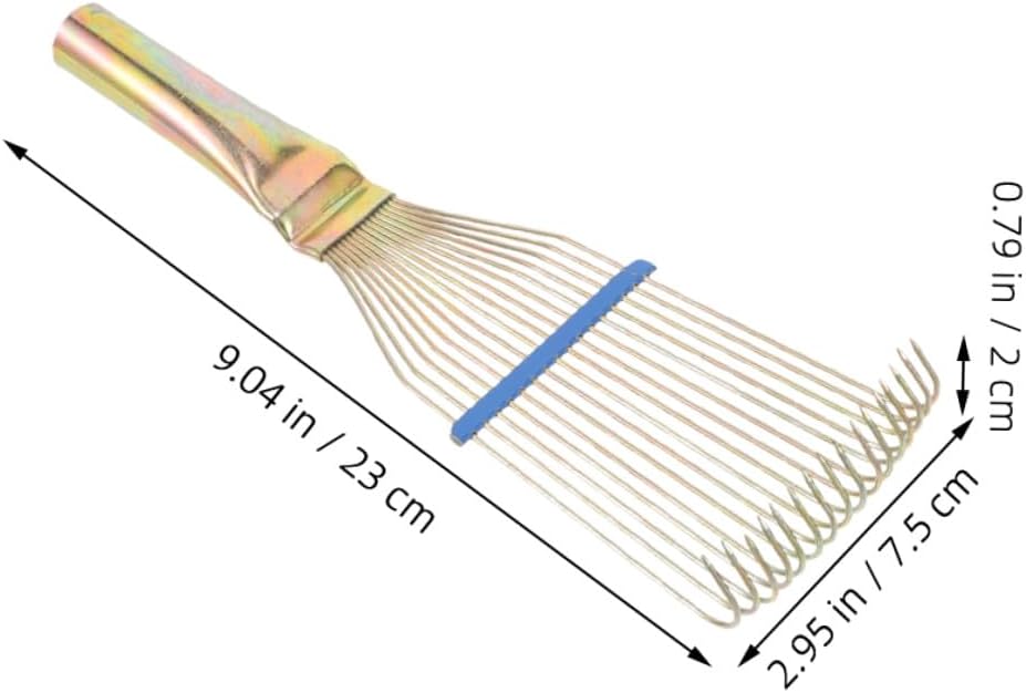 Callaron yellow steel grooming rake for sheep and cattle close up view