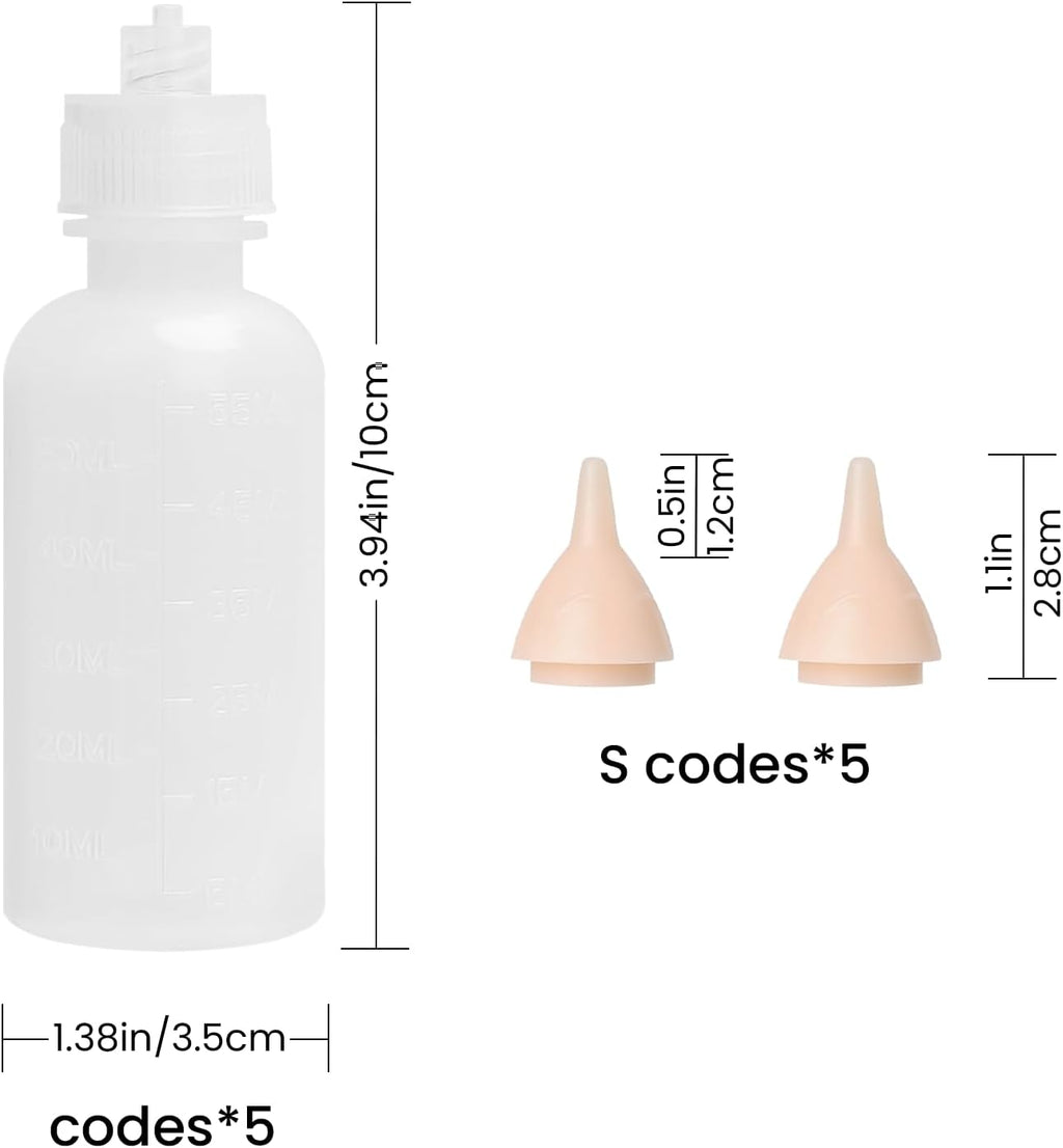 FEDIPUP reusable pet nursing bottles demonstrating how to check the graduation marks.
