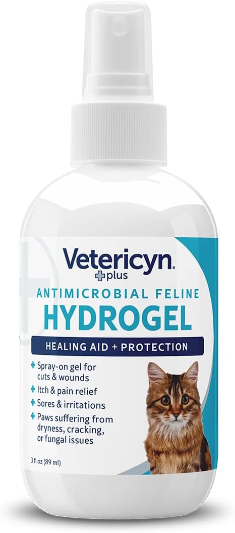 Vetericyn Plus feline healing aid spray bottle showing label details