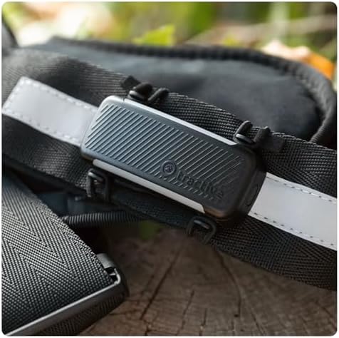 Tractive branded packaging for Dog 6 GPS mount