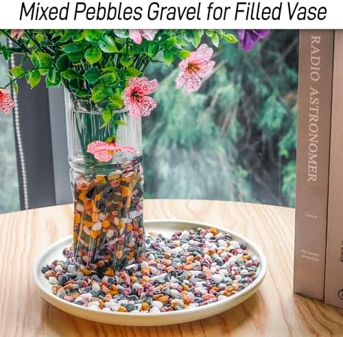Cjgq gravel inside a clear fish tank display