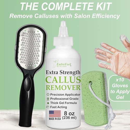 Five pairs of protective gloves included in the EntreFeet spa kit.