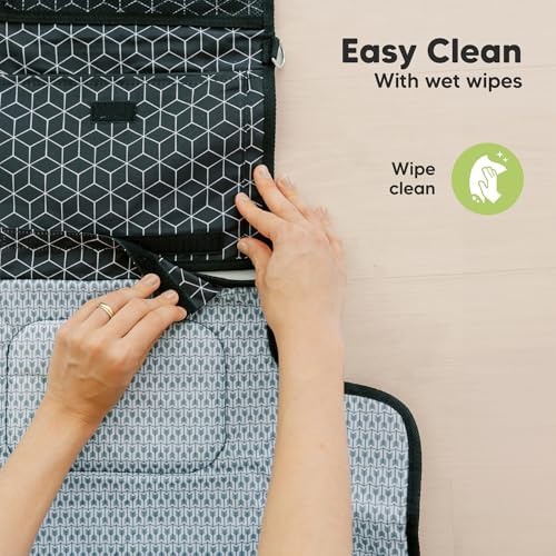Detailed view of the built-in pillow on KeaBabies diaper mat