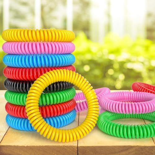 BuggyBands adjustable insect repellent wristband close up