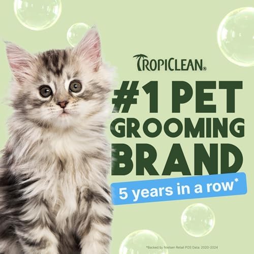 Gentle coconut scented cat shampoo by TropiClean featuring oatmeal and aloe ingredients.