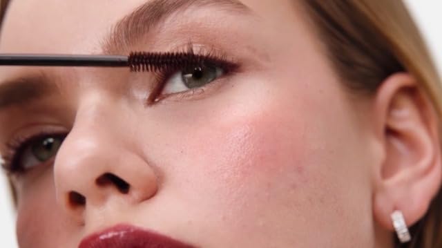 Clinique Pop Lip + Cheek Oil in 3 Iconic Shades in Black Honey, Pink and Nude Honey | Conditions Lips + Gives Cheeks a Natural, Dewy Flush - Image 8