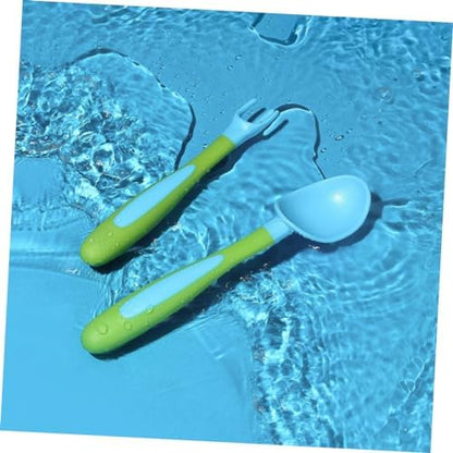 Ergonomic wavy non slip handles on lightweight baby spoons and forks