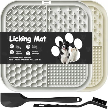 Azyh Licking Mat for Dogs and Cats texture zones detail