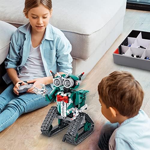 IQKidz robot stunt tank model built from kit