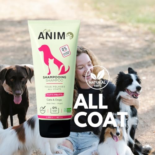 Cuteanimo natural pet grooming shampoo packaging displaying the 200 ml liquid quantity.