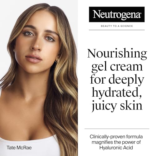 Lightweight facial moisturizer delivering 48-hour moisture for dewy plump skin