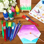 Lincia paint brush bulk pack displayed openly highlighting the various sizes for classroom art projects.