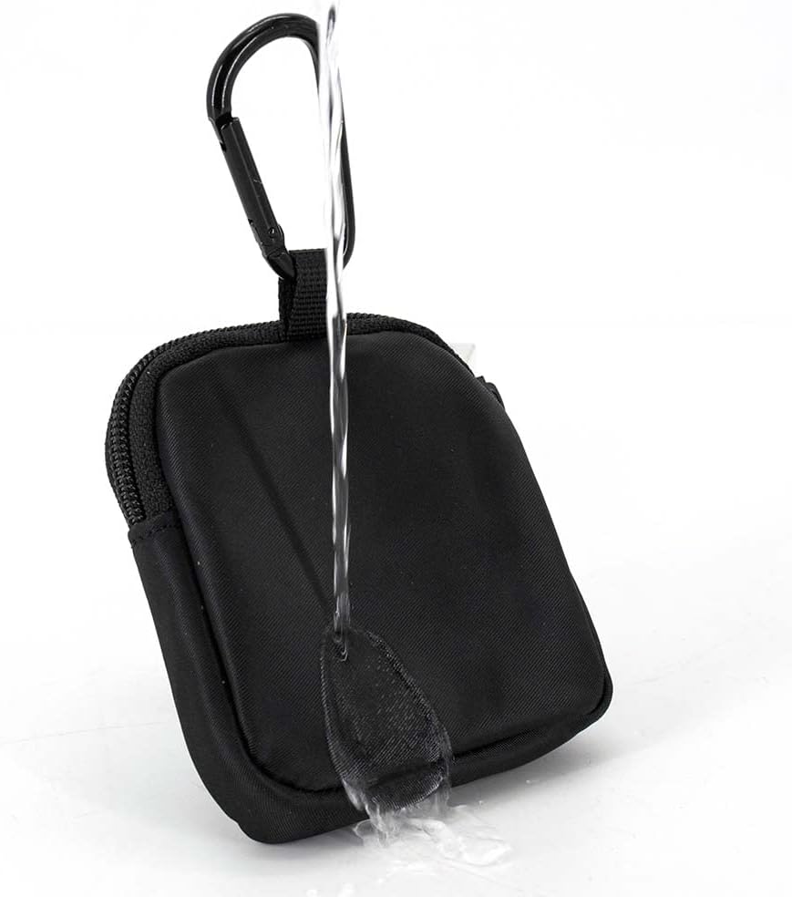 COOWONE tactical dog walking bag close-up detailing water droplets repelling off fabric