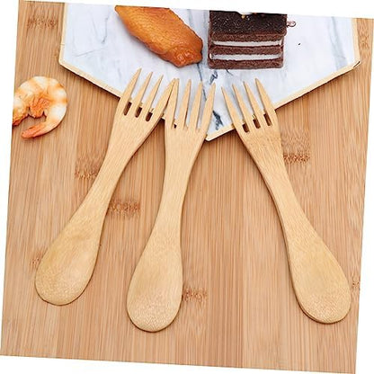 Close up of eco friendly bamboo spork tines