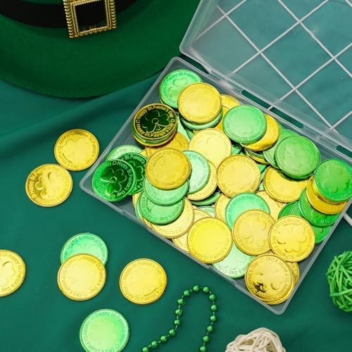 Detailed side angle of eighty pieces of MARFOREVER holiday table decorations for Irish theme parties.