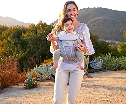 Ergobaby Omni Breeze baby carrier side profile showing adjustable slider mechanisms