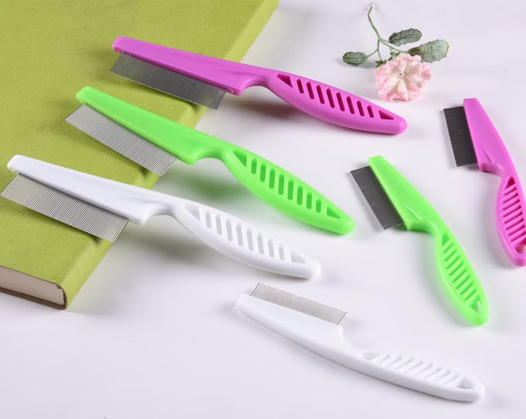 Multifunctional pet grooming tool kit for tear stains