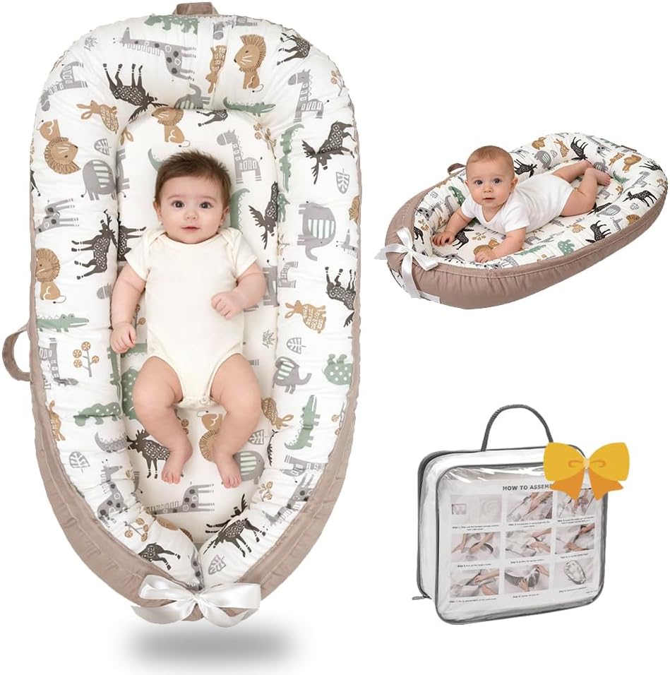 Bubbyhuts portable baby lounger front view with animal print