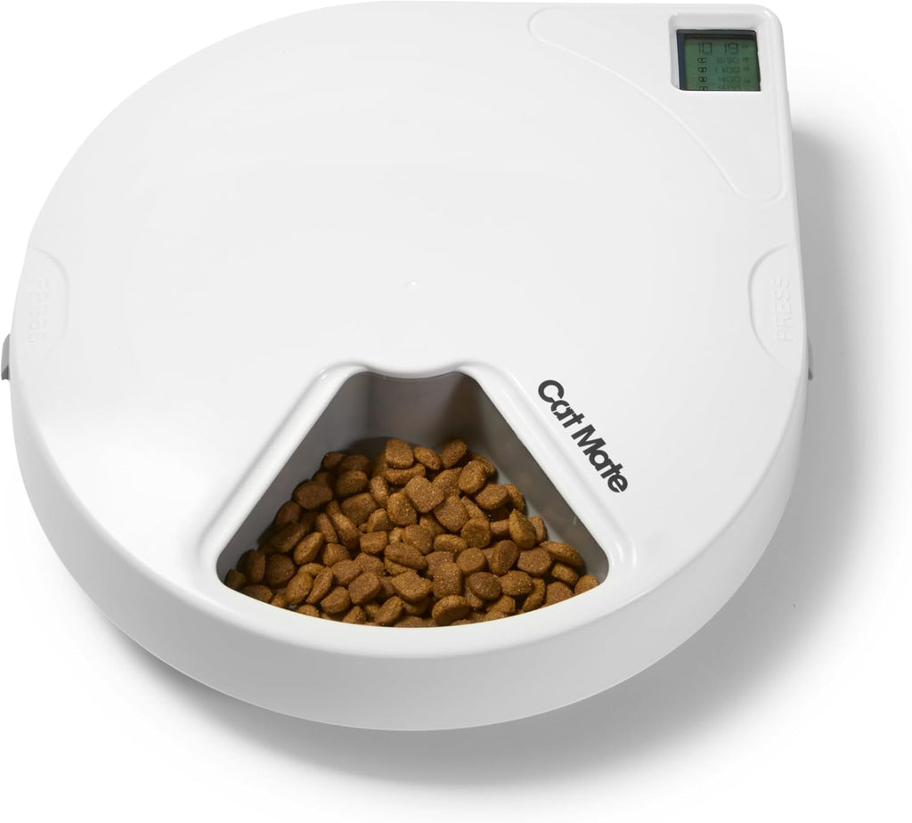 Cat Mate C500 automatic pet feeder twin ice packs placement under the tray
