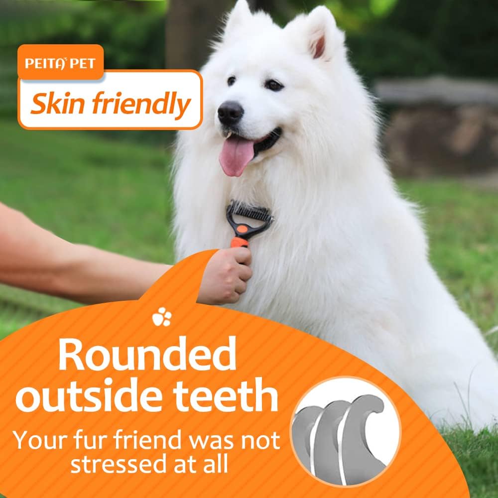 Close up of stainless steel teeth on Peita Pet brush