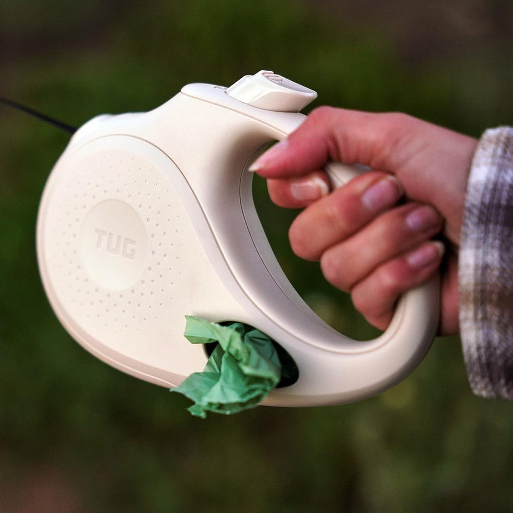 Close up of ergonomic handle on TUG 360 degree dog leash