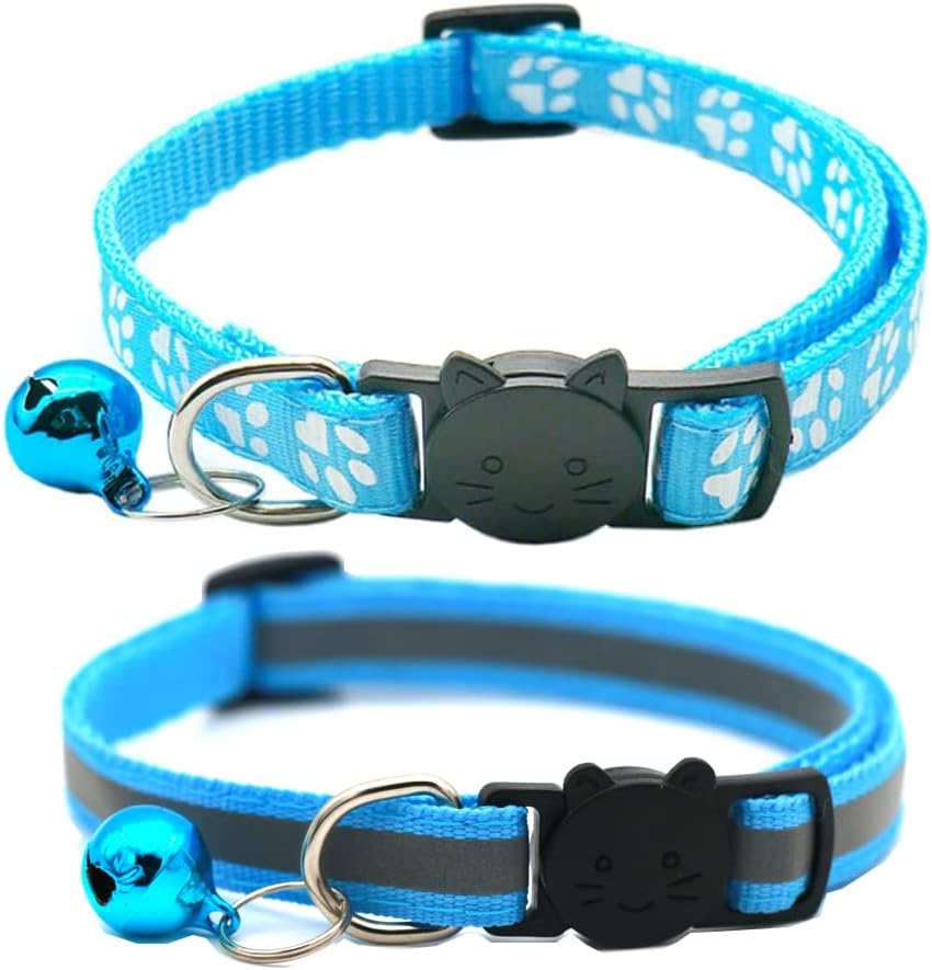 VZSRWGK black nylon cat collar with a focus on the skin friendly soft fabric texture and stitched border finish