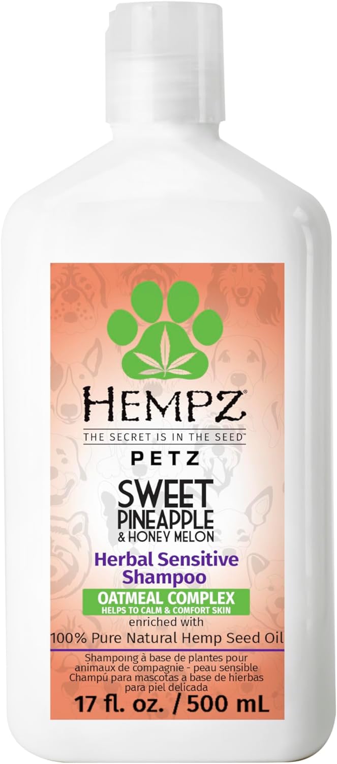 Professional grooming Hempz pet shampoo bottle for dogs and cats