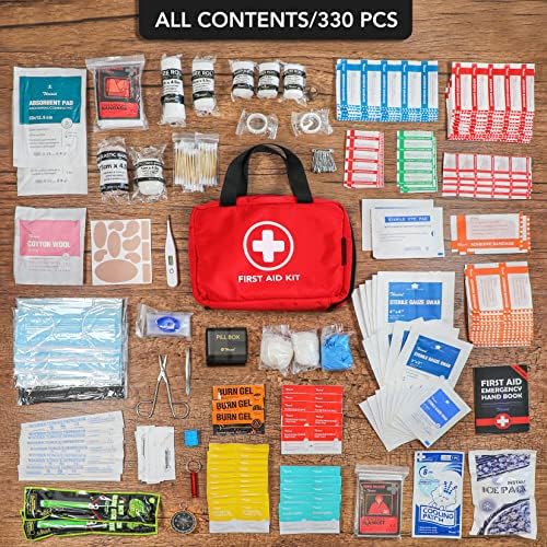 Detailed view of the 330 pieces included in the Thriaid first aid kit for outdoor camping.