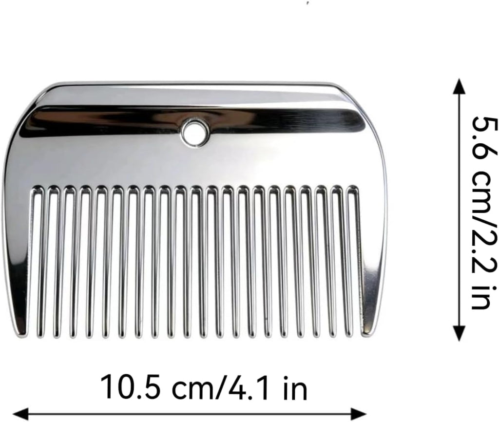 Ergonomic handle of Zswinatw horse comb held in hand
