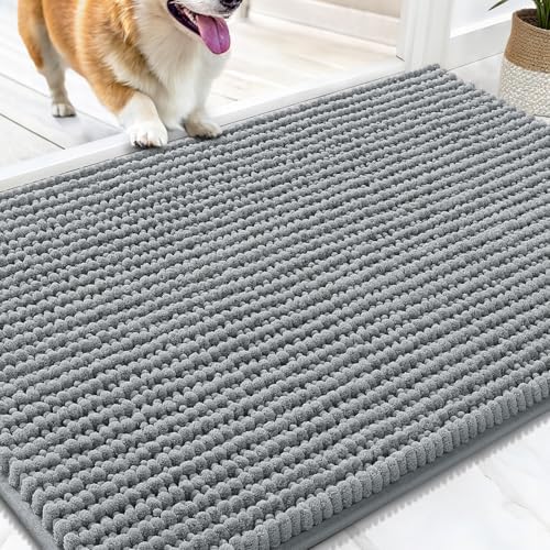 OLANLY ultra absorbent chenille mud doormat demonstrating water absorption capabilities